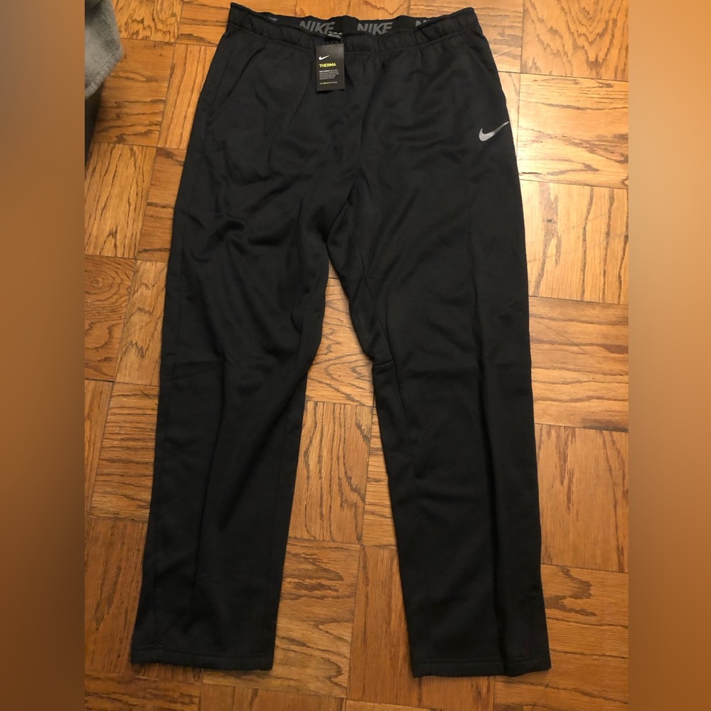 1 pair of men’s Nike Dri-fit sweatpants- 3XL Tall